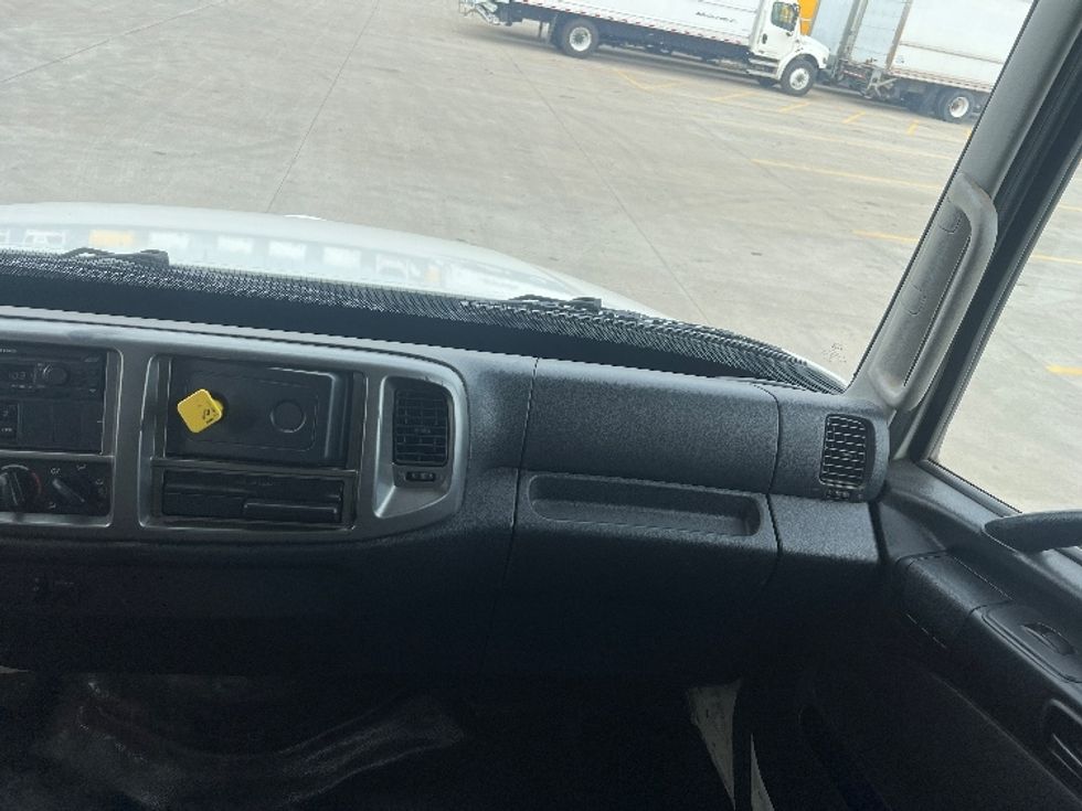 Medium Duty Box Truck-Light and Medium Duty Trucks-Hino-2017-338-West Fargo-ND-365,838\n\t\tmiles-$ 14,000 - Image 21