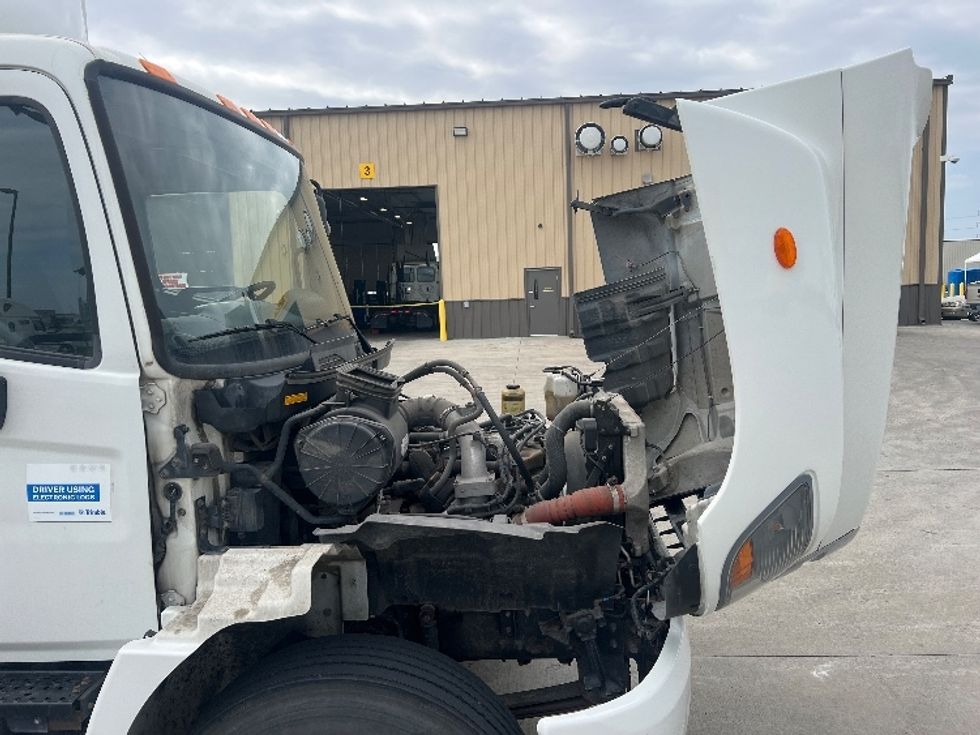 Medium Duty Box Truck-Light and Medium Duty Trucks-Hino-2017-338-West Fargo-ND-365,838\n\t\tmiles-$ 14,000 - Image 23