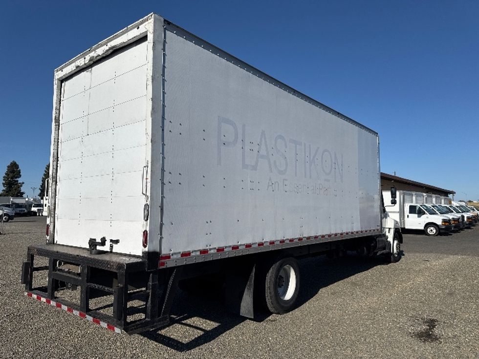 Medium Duty Box Truck-Light and Medium Duty Trucks-Hino-2017-338-West Sacramento-CA-141,827\n\t\tmiles-$ 35,250 - Image 13