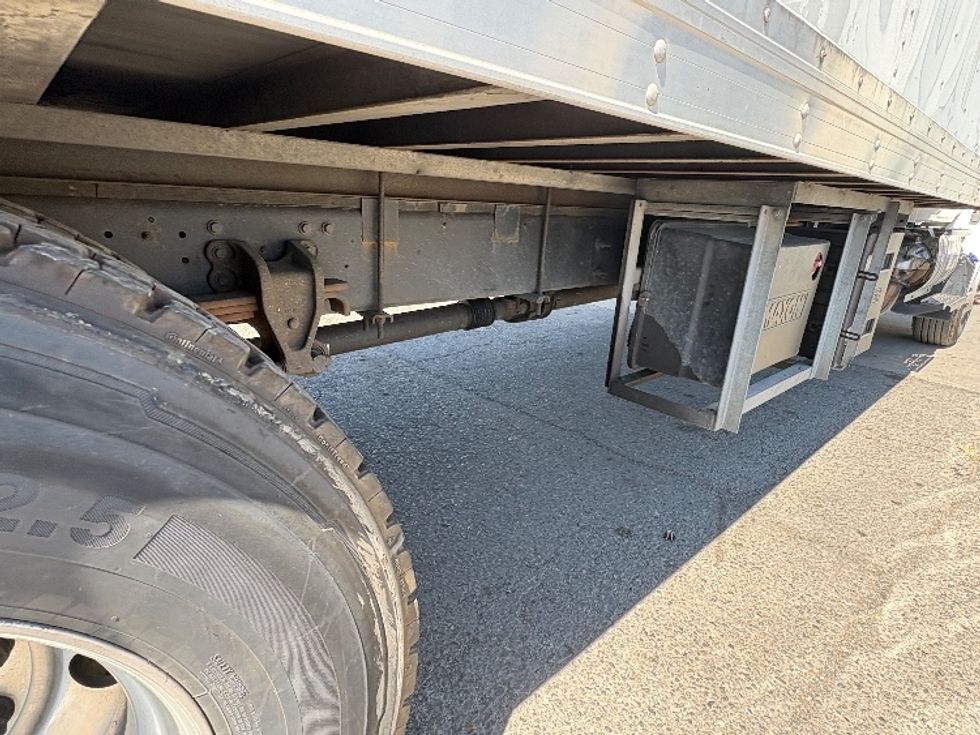 Medium Duty Box Truck-Light and Medium Duty Trucks-Hino-2017-338-West Sacramento-CA-92,310\n\t\tmiles-$ 34,000 - Image 14
