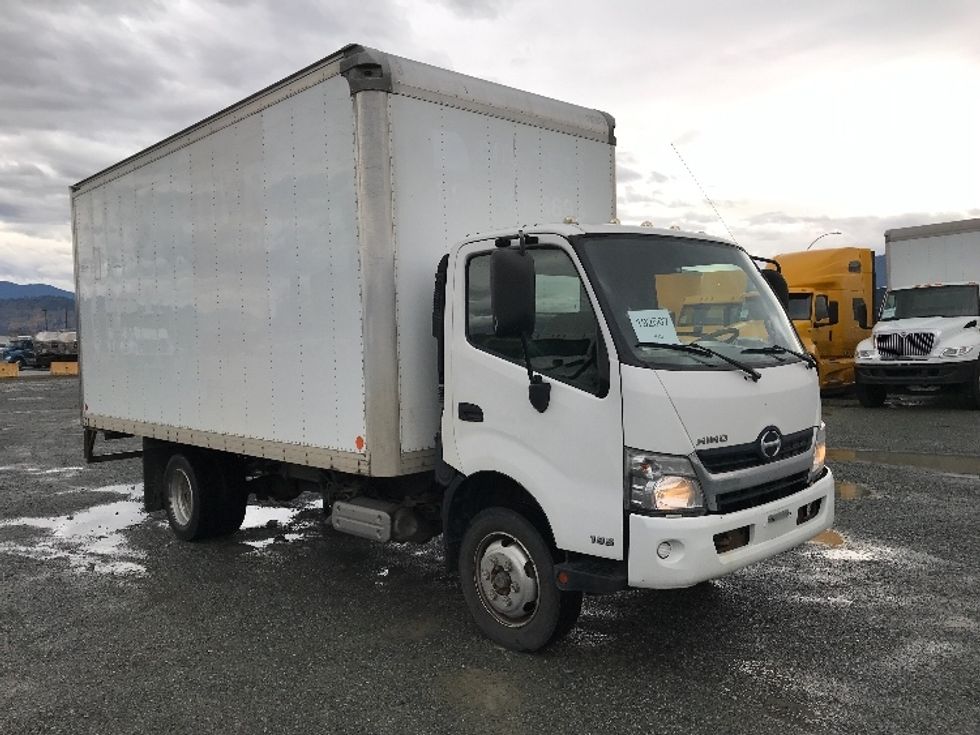 Medium Duty Box Truck-Light and Medium Duty Trucks-Hino-2018-195-Abbotsford-BC-124,798\n\t\tkm-$ 55,500 - Image 1