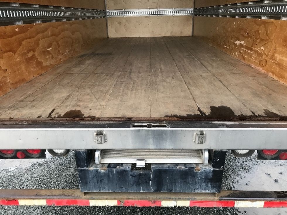 Medium Duty Box Truck-Light and Medium Duty Trucks-Hino-2018-195-Abbotsford-BC-124,798\n\t\tkm-$ 55,500 - Image 10