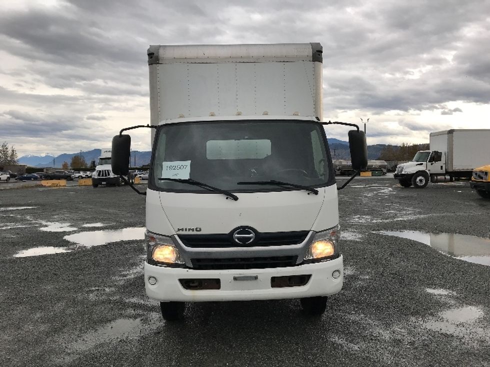 Medium Duty Box Truck-Light and Medium Duty Trucks-Hino-2018-195-Abbotsford-BC-124,798\n\t\tkm-$ 55,500 - Image 2