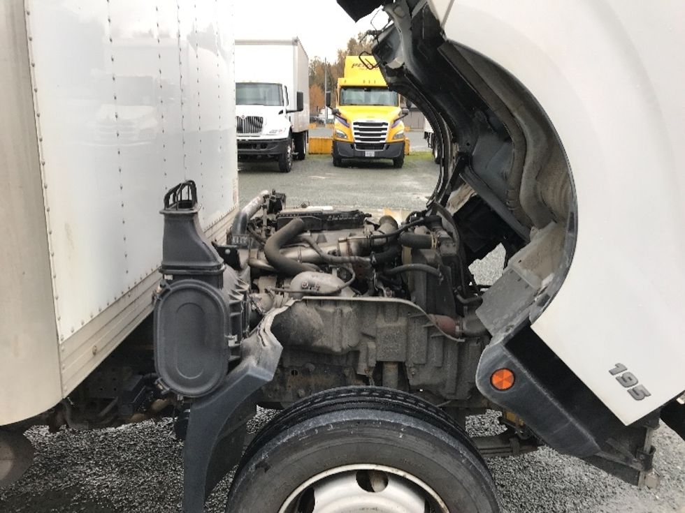 Medium Duty Box Truck-Light and Medium Duty Trucks-Hino-2018-195-Abbotsford-BC-124,798\n\t\tkm-$ 55,500 - Image 23