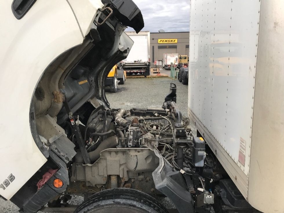 Medium Duty Box Truck-Light and Medium Duty Trucks-Hino-2018-195-Abbotsford-BC-124,798\n\t\tkm-$ 55,500 - Image 24