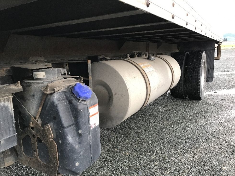 Medium Duty Box Truck-Light and Medium Duty Trucks-Hino-2018-195-Abbotsford-BC-124,798\n\t\tkm-$ 55,500 - Image 5