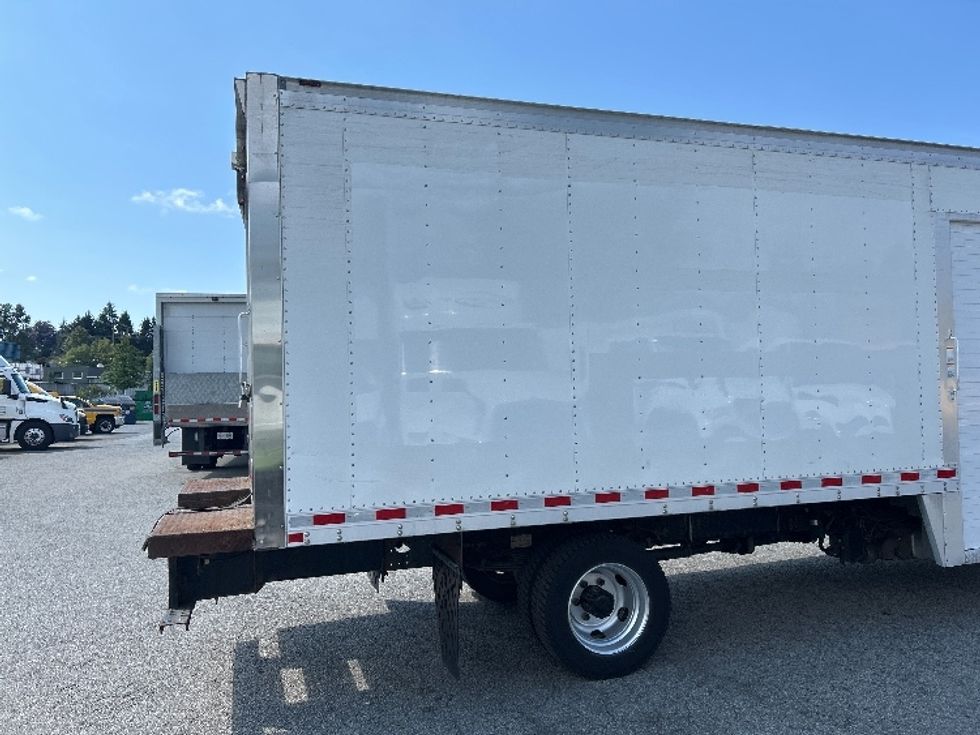 Medium Duty Box Truck-Light and Medium Duty Trucks-Hino-2018-195-Abbotsford-BC-151,497\n\t\tkm-$ 44,750 - Image 26