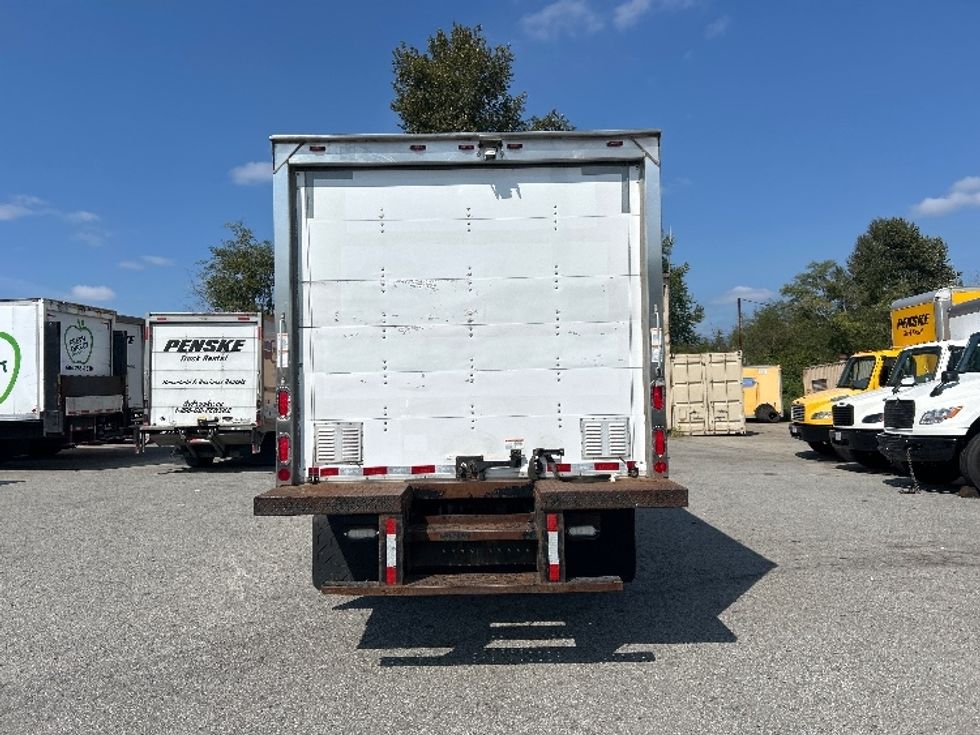Medium Duty Box Truck-Light and Medium Duty Trucks-Hino-2018-195-Abbotsford-BC-151,497\n\t\tkm-$ 44,750 - Image 7