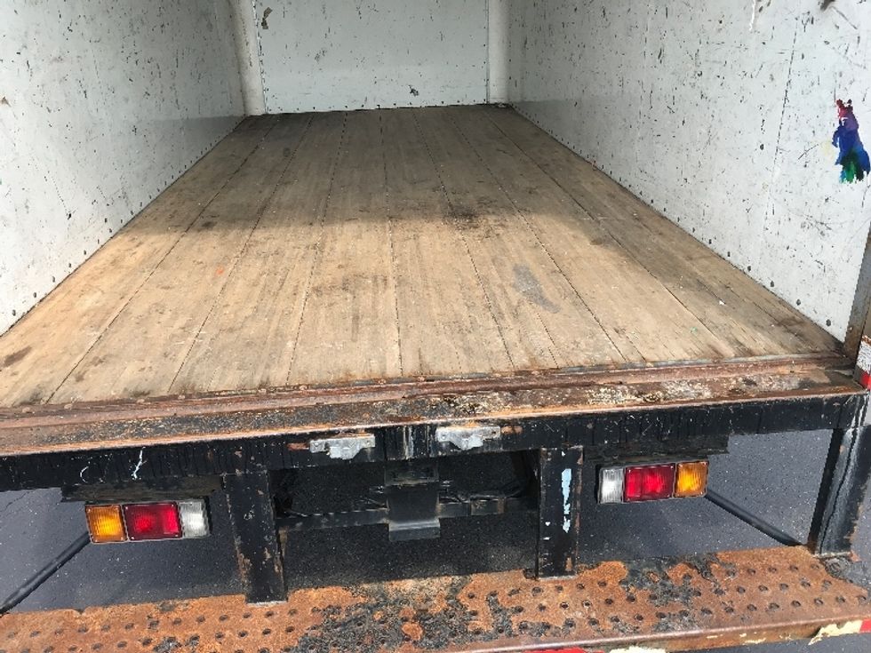 Medium Duty Box Truck-Light and Medium Duty Trucks-Hino-2018-195-Bensalem-PA-133,071\n\t\tmiles-$ 34,250 - Image 9