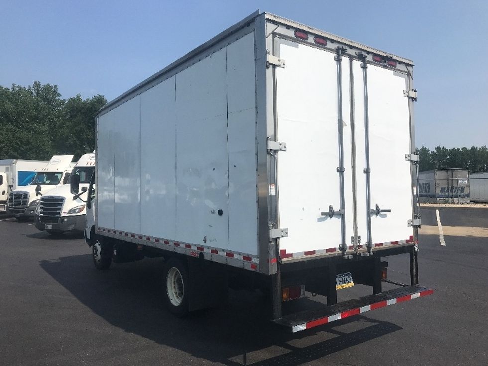 Medium Duty Box Truck-Light and Medium Duty Trucks-Hino-2018-195-Bensalem-PA-160,878\n\t\tmiles-$ 32,000 - Image 6