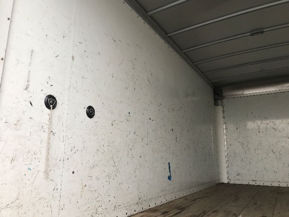 Medium Duty Box Truck-Light and Medium Duty Trucks-Hino-2018-195-Bensalem-PA-162,221\n\t\tmiles-$ 31,750 - Image 10