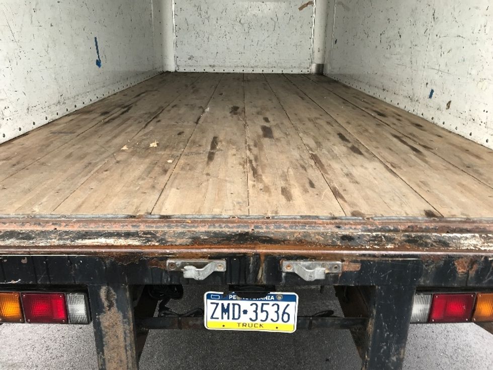 Medium Duty Box Truck-Light and Medium Duty Trucks-Hino-2018-195-Bensalem-PA-162,221\n\t\tmiles-$ 31,750 - Image 9