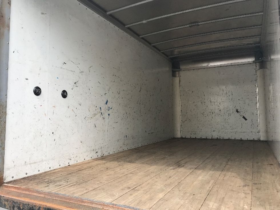 Medium Duty Box Truck-Light and Medium Duty Trucks-Hino-2018-195-Bensalem-PA-204,998\n\t\tmiles-$ 24,250 - Image 10