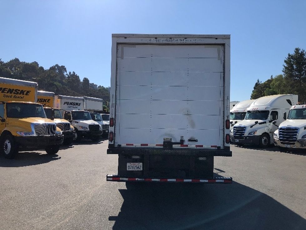 Medium Duty Box Truck-Light and Medium Duty Trucks-Hino-2018-195-Fontana-CA-169,433\n\t\tmiles-$ 32,000 - Image 7