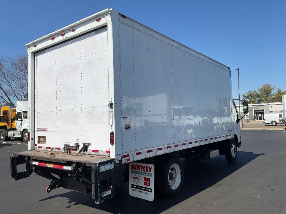 Medium Duty Box Truck-Light and Medium Duty Trucks-Hino-2018-195-New Castle-DE-252,932\n\t\tmiles-$ 17,500 - Image 13