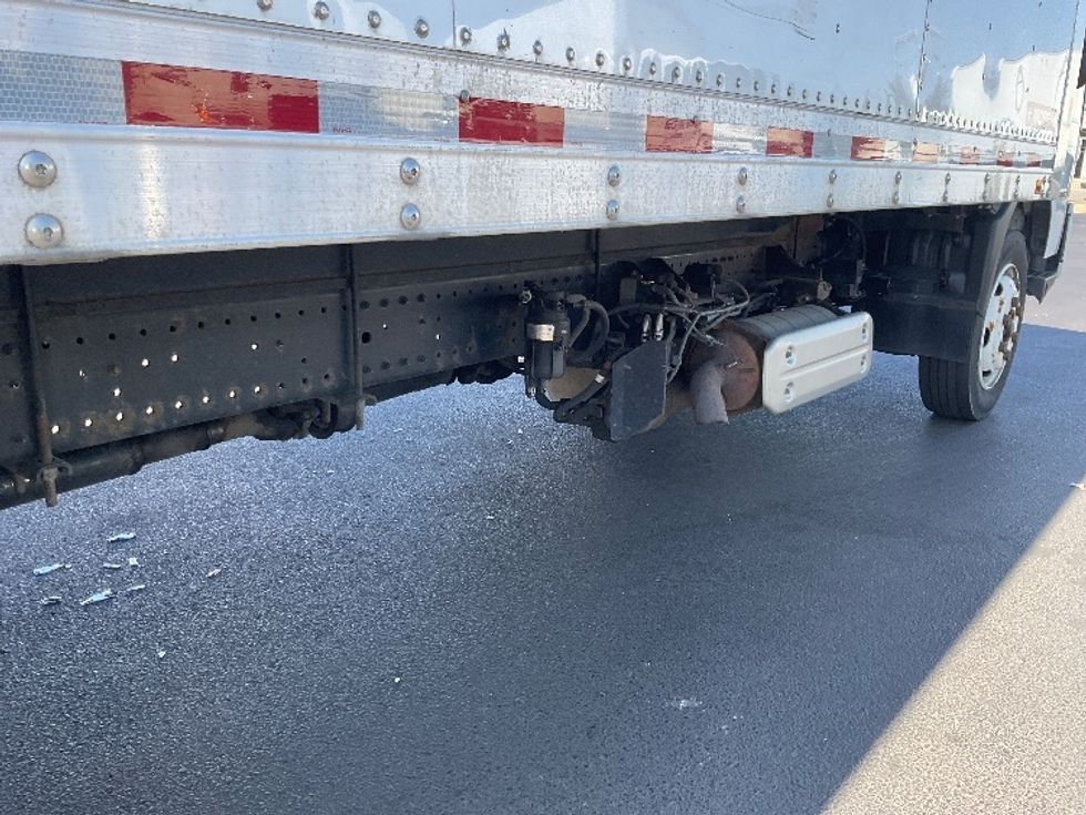 Medium Duty Box Truck-Light and Medium Duty Trucks-Hino-2018-195-New Castle-DE-252,932\n\t\tmiles-$ 17,500 - Image 14