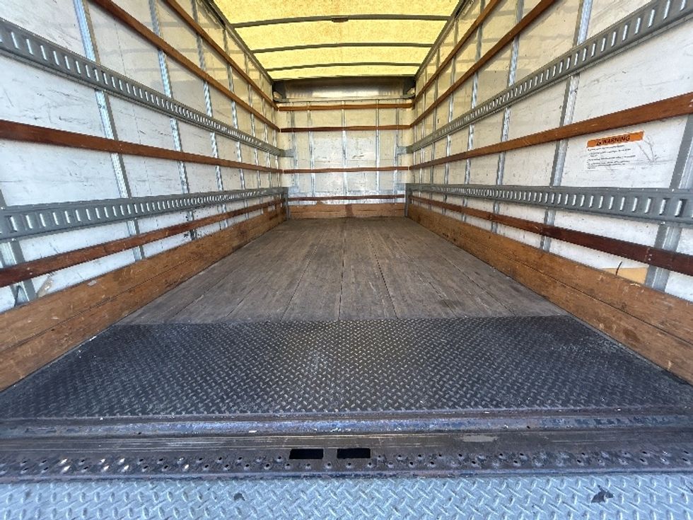 Medium Duty Box Truck-Light and Medium Duty Trucks-Hino-2018-195-Torrance-CA-75,218\n\t\tmiles-$ 43,000 - Image 10