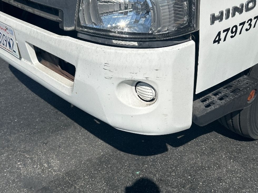 Medium Duty Box Truck-Light and Medium Duty Trucks-Hino-2018-195-Torrance-CA-75,218\n\t\tmiles-$ 43,000 - Image 27