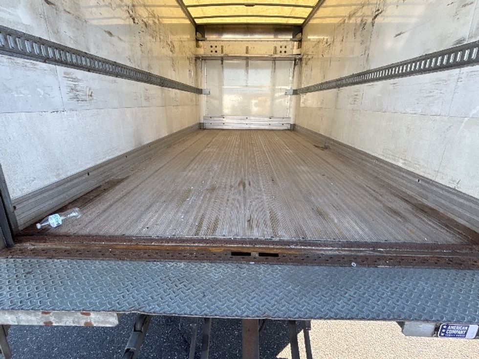 Medium Duty Box Truck-Light and Medium Duty Trucks-Hino-2018-195-West Babylon-NY-133,765\n\t\tmiles-$ 34,750 - Image 10