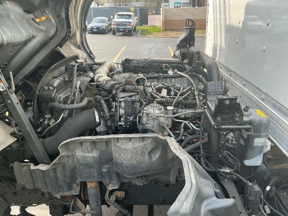 Medium Duty Box Truck-Light and Medium Duty Trucks-Hino-2018-195-Westfield-MA-146,234\n\t\tmiles-$ 38,250 - Image 23