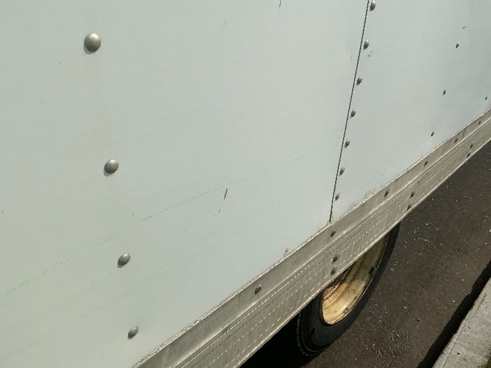 Medium Duty Box Truck-Light and Medium Duty Trucks-Hino-2018-195-Westfield-MA-146,234\n\t\tmiles-$ 38,250 - Image 27