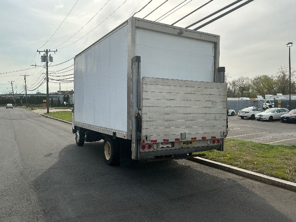 Medium Duty Box Truck-Light and Medium Duty Trucks-Hino-2018-195-Westfield-MA-146,234\n\t\tmiles-$ 38,250 - Image 6