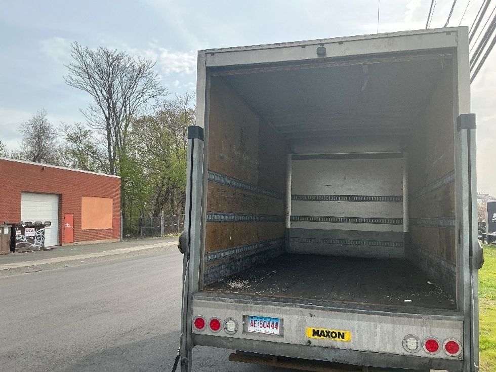 Medium Duty Box Truck-Light and Medium Duty Trucks-Hino-2018-195-Westfield-MA-146,234\n\t\tmiles-$ 38,250 - Image 8