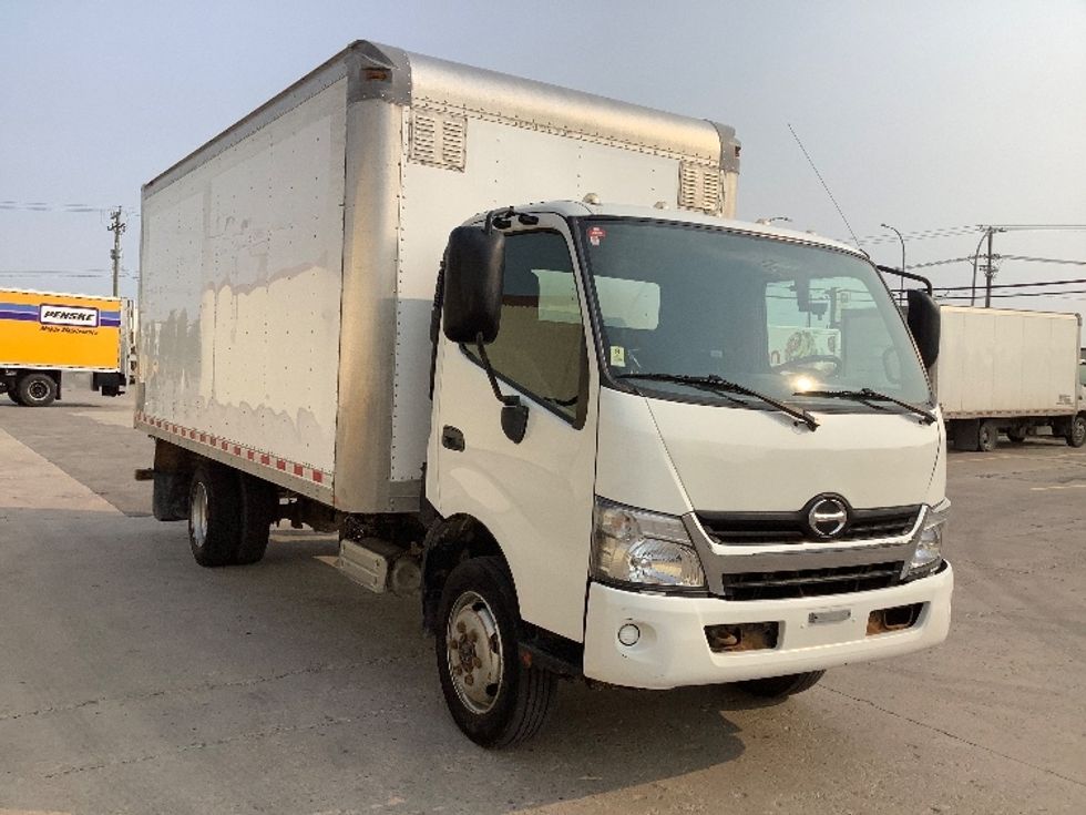 2018 Hino 195 Medium Duty Box Truck