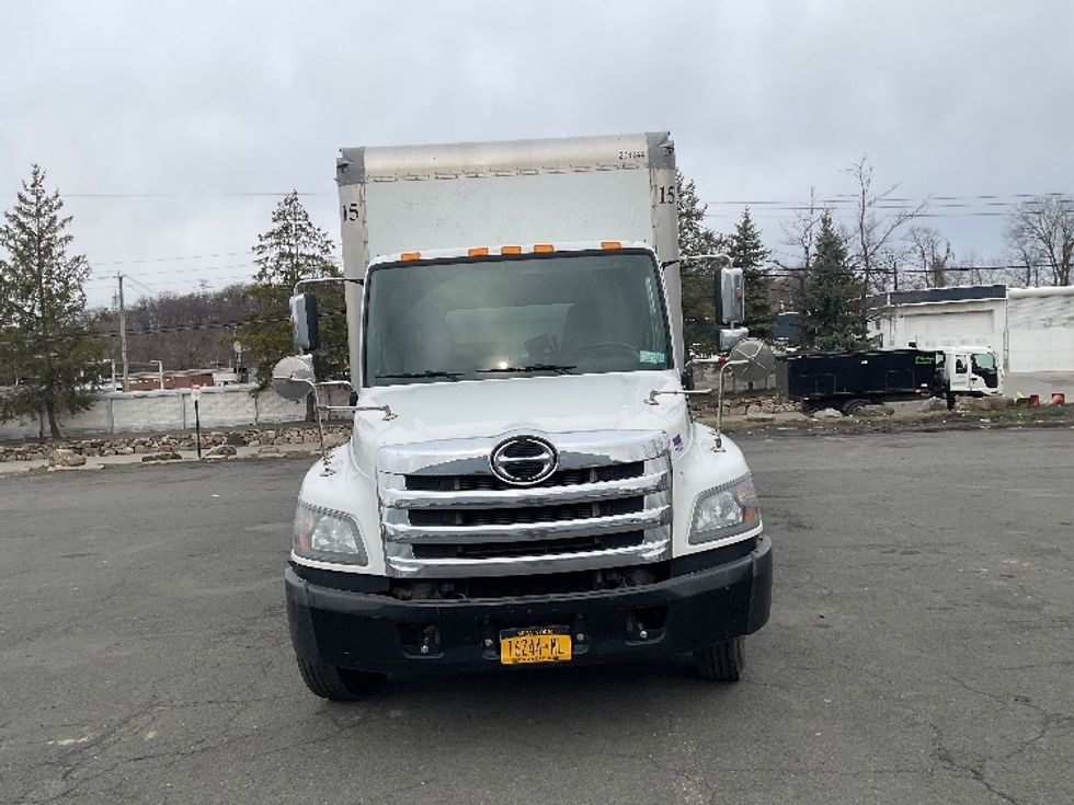 Medium Duty Box Truck-Light and Medium Duty Trucks-Hino-2018-258LP-Elmsford-NY-91,151\n\t\tmiles-$ 53,500 - Image 2