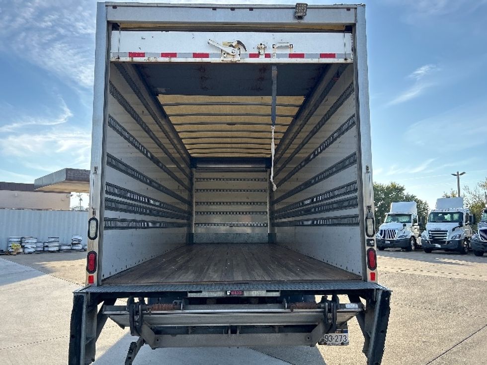 Medium Duty Box Truck-Light and Medium Duty Trucks-Hino-2018-258LP-Parkersburg-WV-105,560\n\t\tmiles-$ 55,000 - Image 8