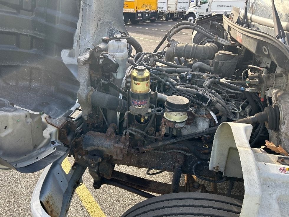 Medium Duty Box Truck-Light and Medium Duty Trucks-Hino-2018-268-Austin-TX-161,500\n\t\tmiles-$ 46,000 - Image 24