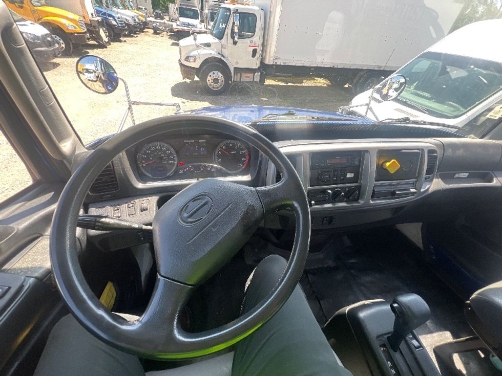 Medium Duty Box Truck-Light and Medium Duty Trucks-Hino-2018-268-Baltimore-MD-290,860\n\t\tmiles-$ 32,500 - Image 20