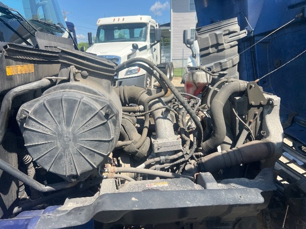 Medium Duty Box Truck-Light and Medium Duty Trucks-Hino-2018-268-Baltimore-MD-290,860\n\t\tmiles-$ 32,500 - Image 22