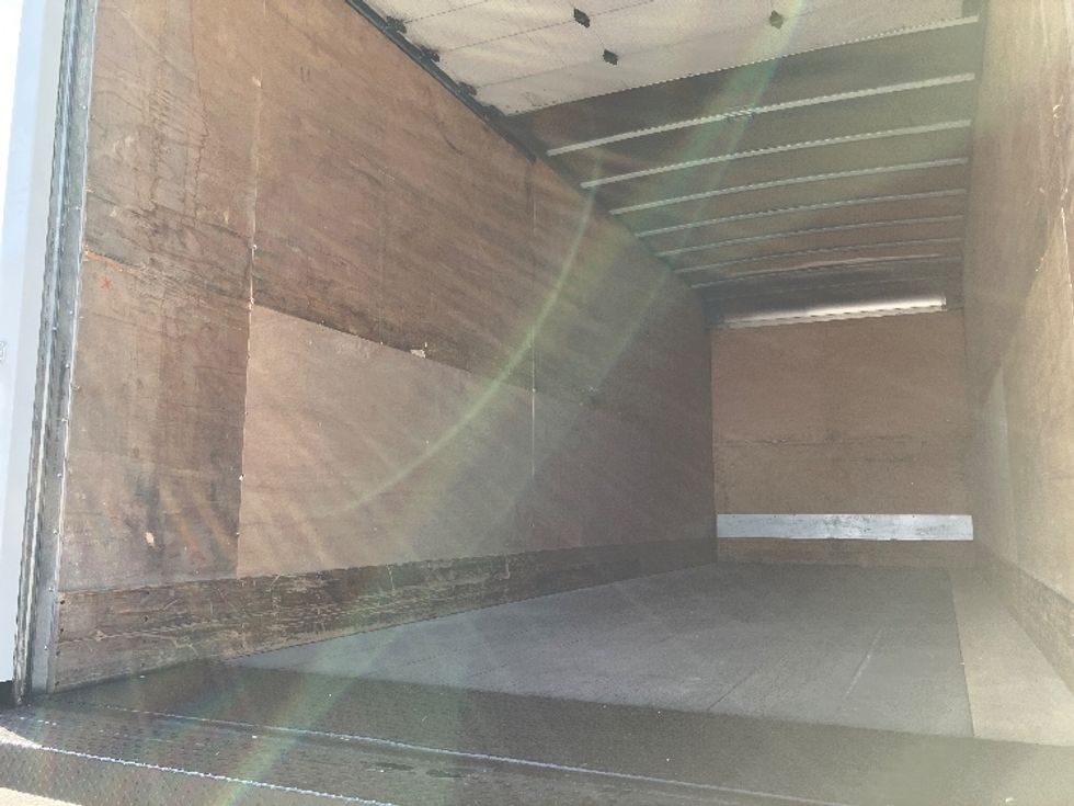 Medium Duty Box Truck-Light and Medium Duty Trucks-Hino-2018-268-Birmingham-AL-39,881\n\t\tmiles-$ 59,250 - Image 11