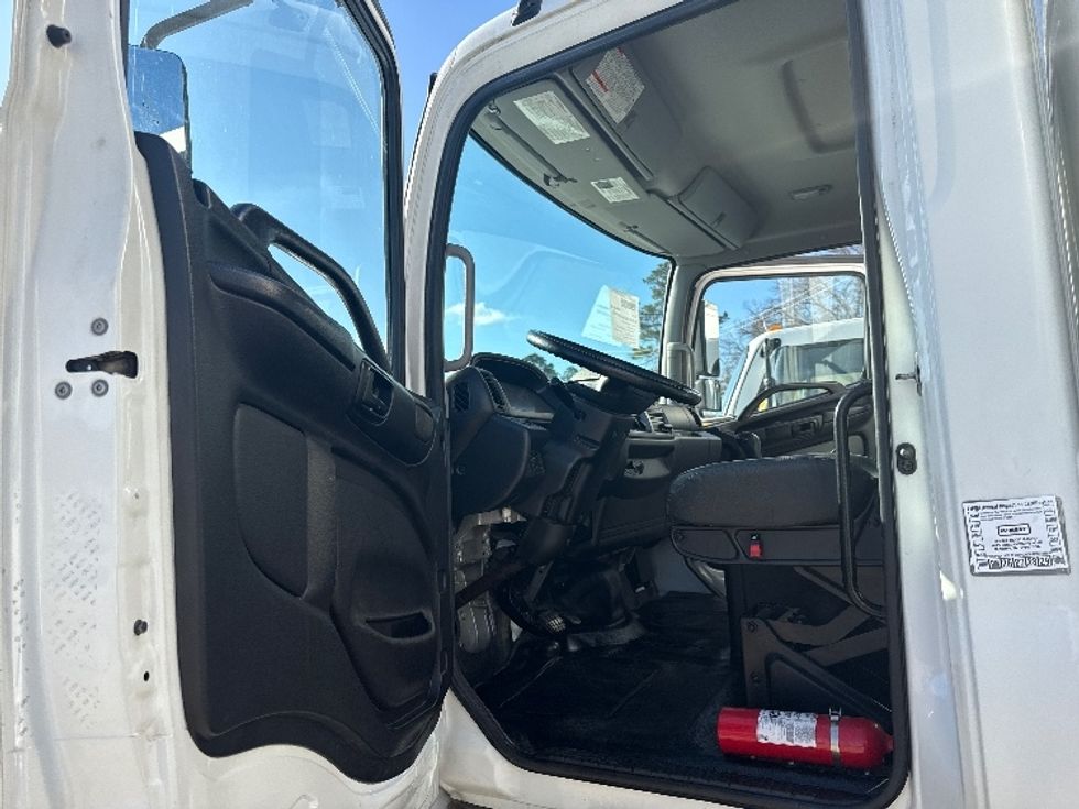 Medium Duty Box Truck-Light and Medium Duty Trucks-Hino-2018-268-Birmingham-AL-39,881\n\t\tmiles-$ 59,250 - Image 16