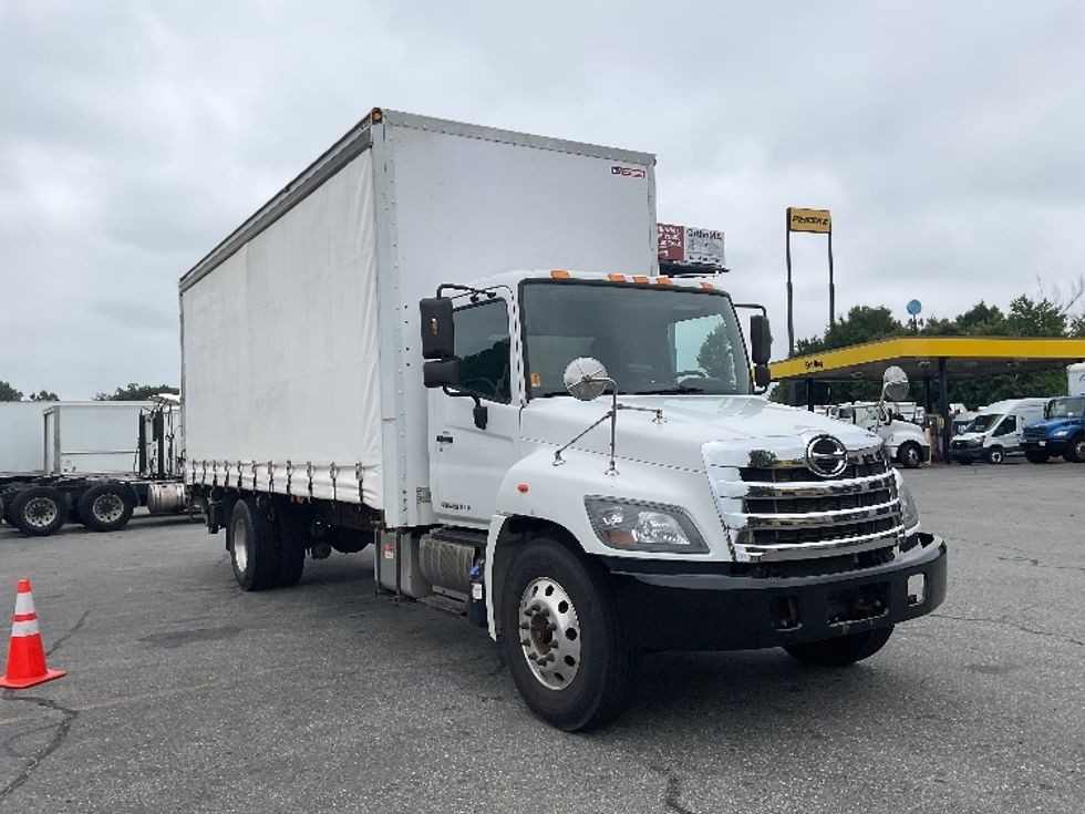 Medium Duty Box Truck-Light and Medium Duty Trucks-Hino-2018-268-Chicopee-MA-174,799\n\t\tmiles-$ 41,500 - Image 1