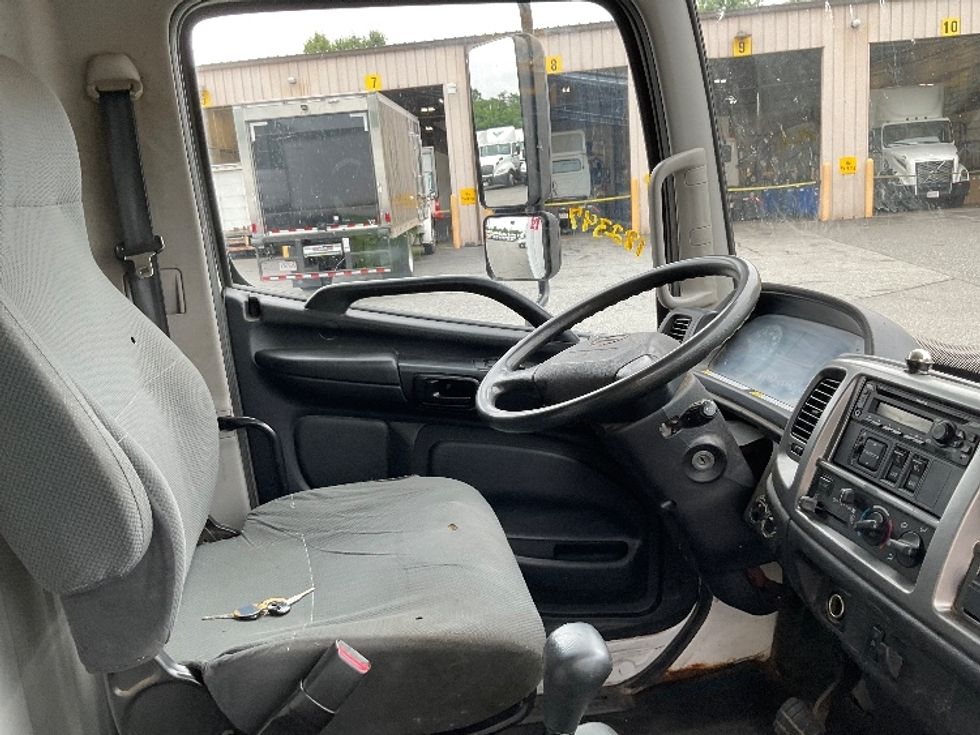 Medium Duty Box Truck-Light and Medium Duty Trucks-Hino-2018-268-Chicopee-MA-174,799\n\t\tmiles-$ 41,500 - Image 22