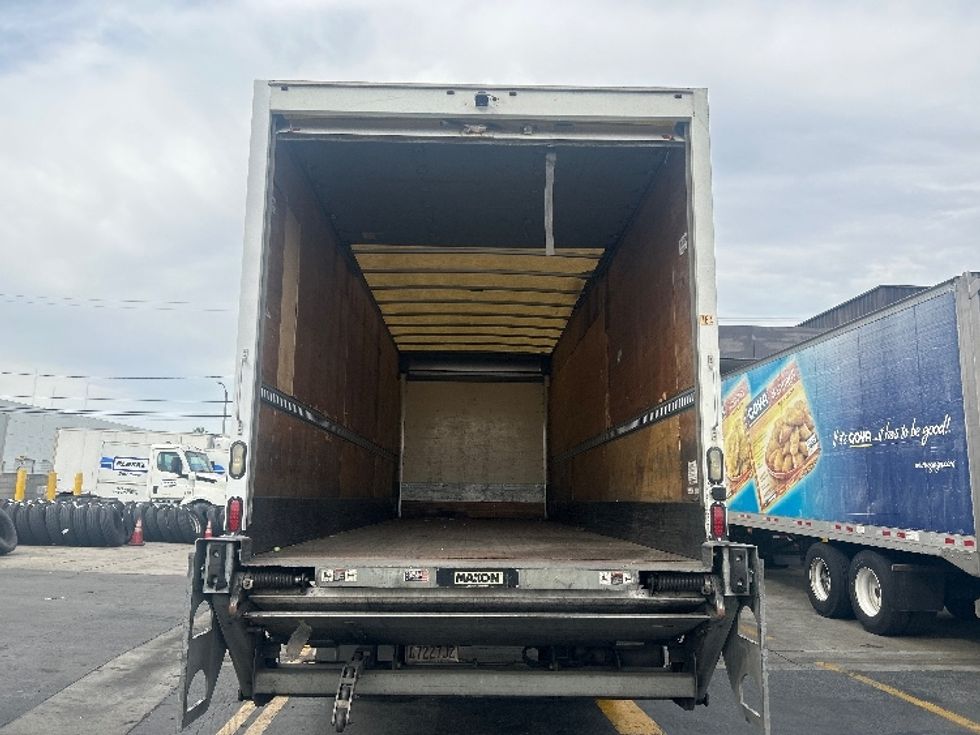 Medium Duty Box Truck-Light and Medium Duty Trucks-Hino-2018-268-City Of Industry-CA-245,118\n\t\tmiles-$ 38,000 - Image 10