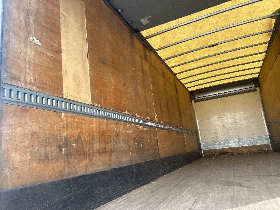 Medium Duty Box Truck-Light and Medium Duty Trucks-Hino-2018-268-City Of Industry-CA-245,118\n\t\tmiles-$ 38,000 - Image 11