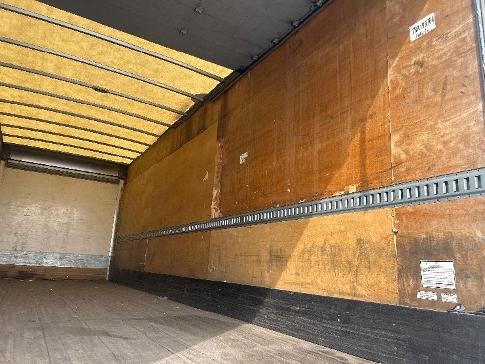 Medium Duty Box Truck-Light and Medium Duty Trucks-Hino-2018-268-City Of Industry-CA-245,118\n\t\tmiles-$ 38,000 - Image 12