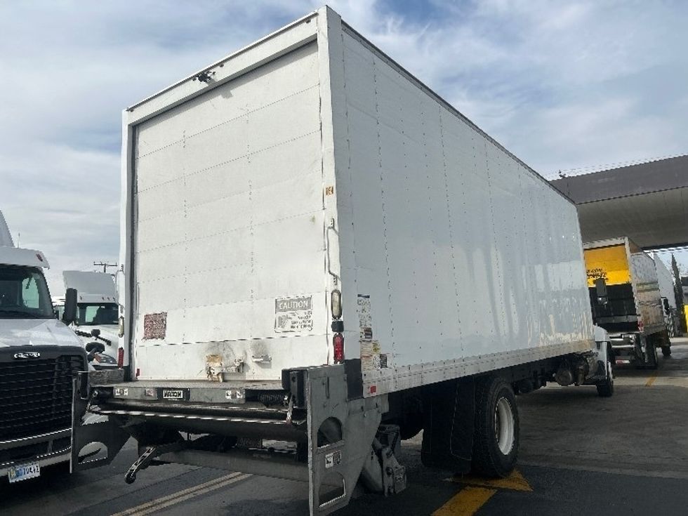 Medium Duty Box Truck-Light and Medium Duty Trucks-Hino-2018-268-City Of Industry-CA-245,118\n\t\tmiles-$ 38,000 - Image 13