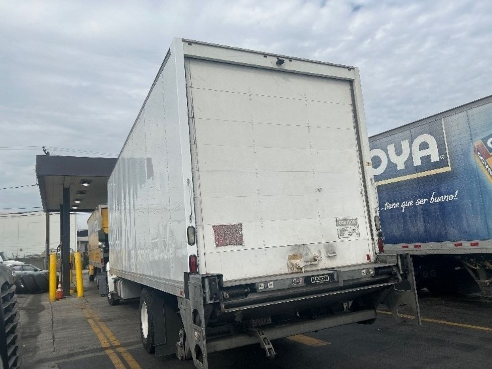 Medium Duty Box Truck-Light and Medium Duty Trucks-Hino-2018-268-City Of Industry-CA-245,118\n\t\tmiles-$ 38,000 - Image 7