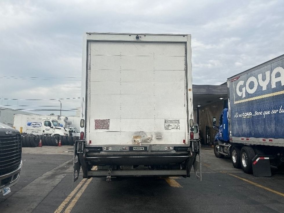 Medium Duty Box Truck-Light and Medium Duty Trucks-Hino-2018-268-City Of Industry-CA-245,118\n\t\tmiles-$ 38,000 - Image 8