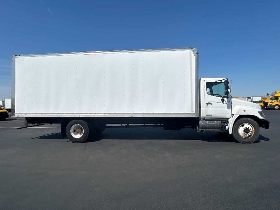Medium Duty Box Truck-Light and Medium Duty Trucks-Hino-2018-268-Columbus-OH-31,547\n\t\tmiles-$ 55,000 - Image 14