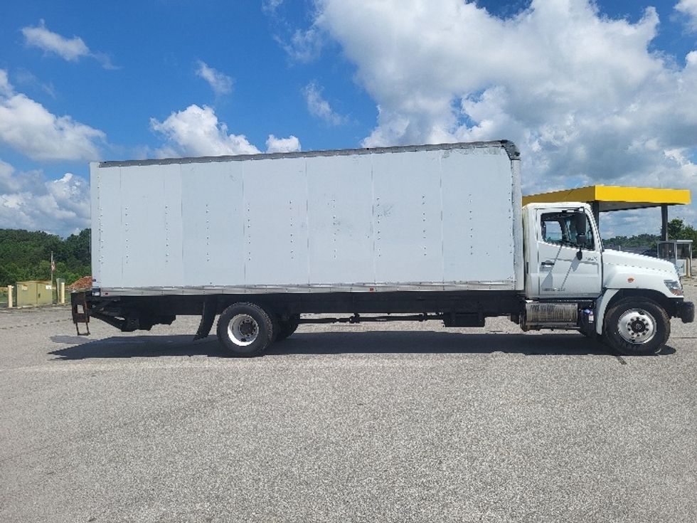 Medium Duty Box Truck-Light and Medium Duty Trucks-Hino-2018-268-Cookeville-TN-229,317\n\t\tmiles-$ 44,000 - Image 15