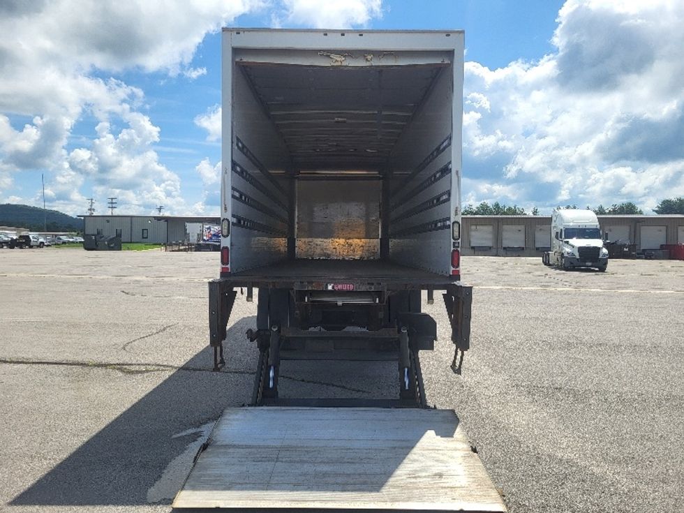 Medium Duty Box Truck-Light and Medium Duty Trucks-Hino-2018-268-Cookeville-TN-229,317\n\t\tmiles-$ 44,000 - Image 9