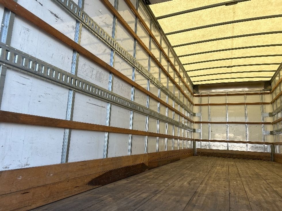 Medium Duty Box Truck-Light and Medium Duty Trucks-Hino-2018-268-El Paso-TX-98,450\n\t\tmiles-$ 57,500 - Image 11