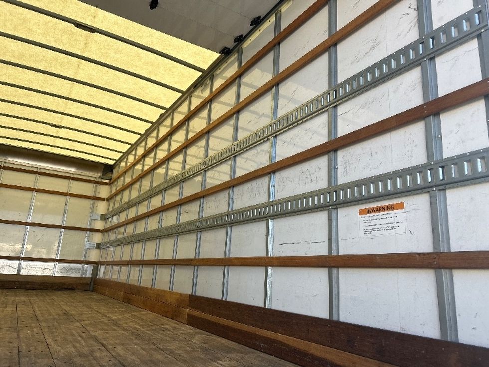 Medium Duty Box Truck-Light and Medium Duty Trucks-Hino-2018-268-El Paso-TX-98,450\n\t\tmiles-$ 57,500 - Image 12