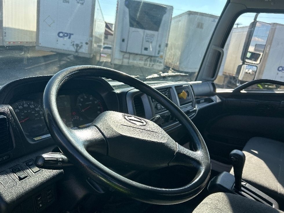 Medium Duty Box Truck-Light and Medium Duty Trucks-Hino-2018-268-El Paso-TX-98,450\n\t\tmiles-$ 57,500 - Image 17