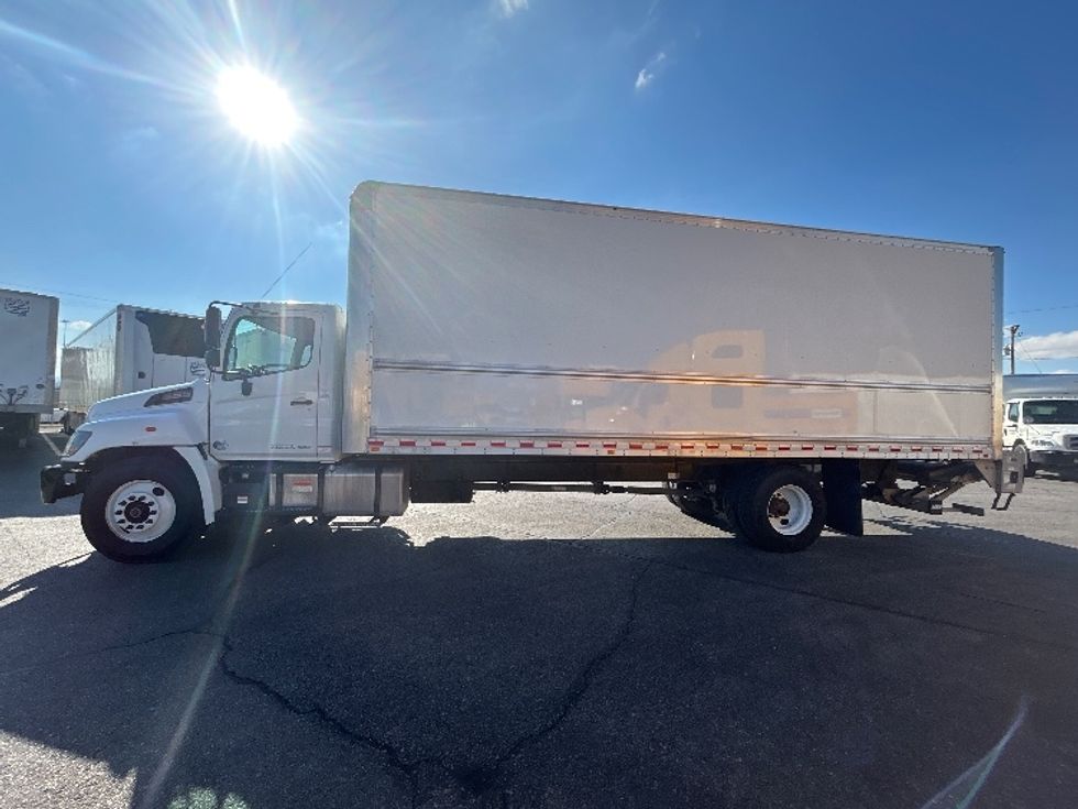 Medium Duty Box Truck-Light and Medium Duty Trucks-Hino-2018-268-El Paso-TX-98,450\n\t\tmiles-$ 57,500 - Image 4